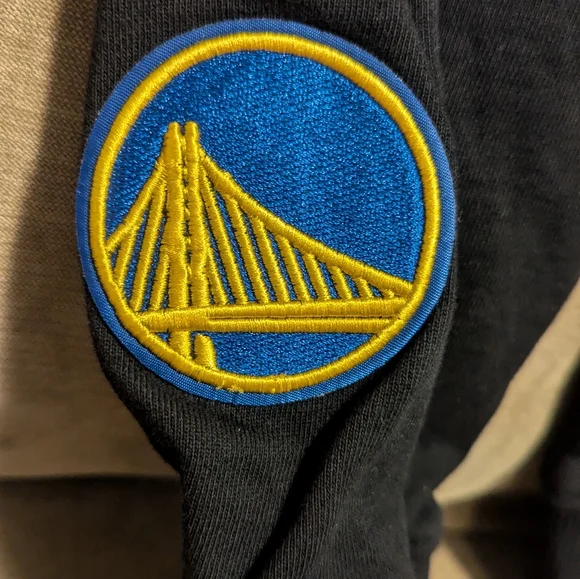 Golden State Warriors 7X NBA Champion Hoodie - Picture 4 of 7